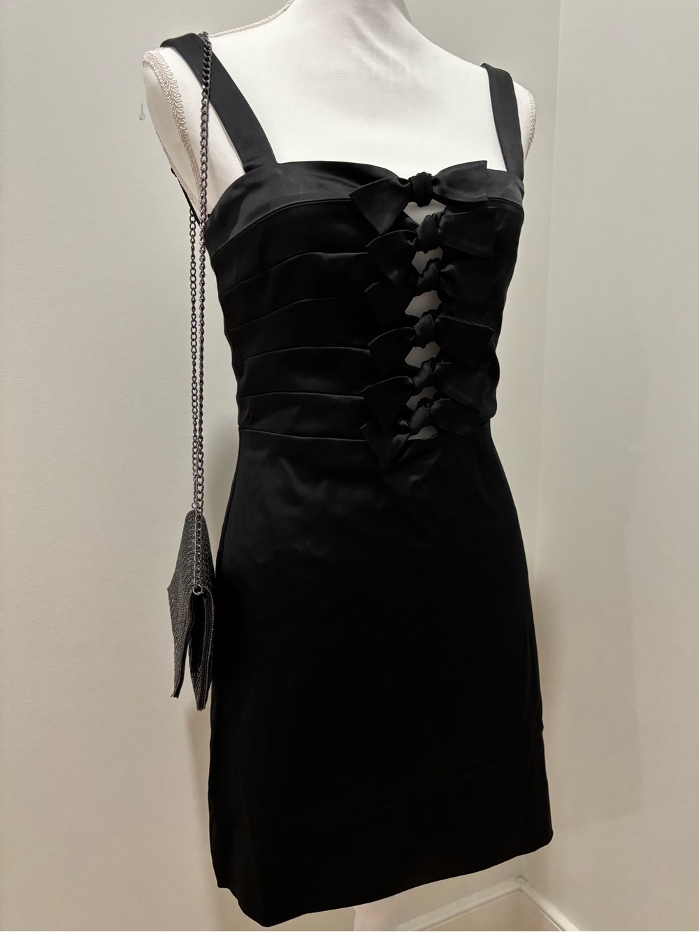 Veronica Beard Kennedy Bow Front Satin Dress Size 6 Wedding Cocktail Evening LBD